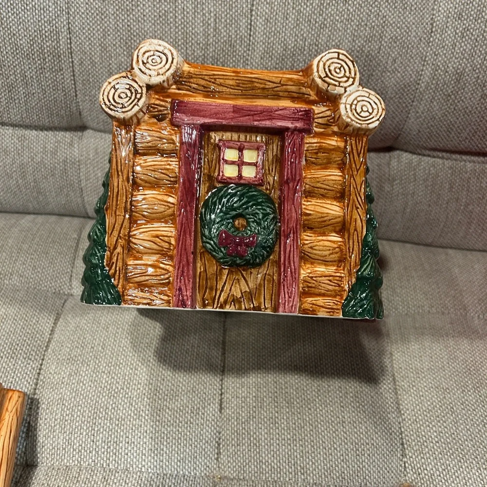 Christmas Village Earthenware Log Cabin Holiday Cookie Jar - Brown and Green - Picture 15 of 16